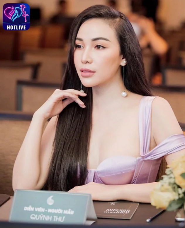 Quỳnh Thư-hotlive 