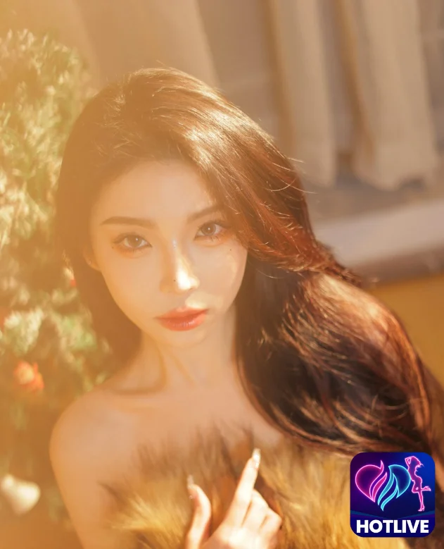 Rong Rong-Hotlive